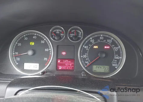 2002 Volkswagen Passat Glx z USA, uszkodzony, nr VIN WVWTH63B72P064763